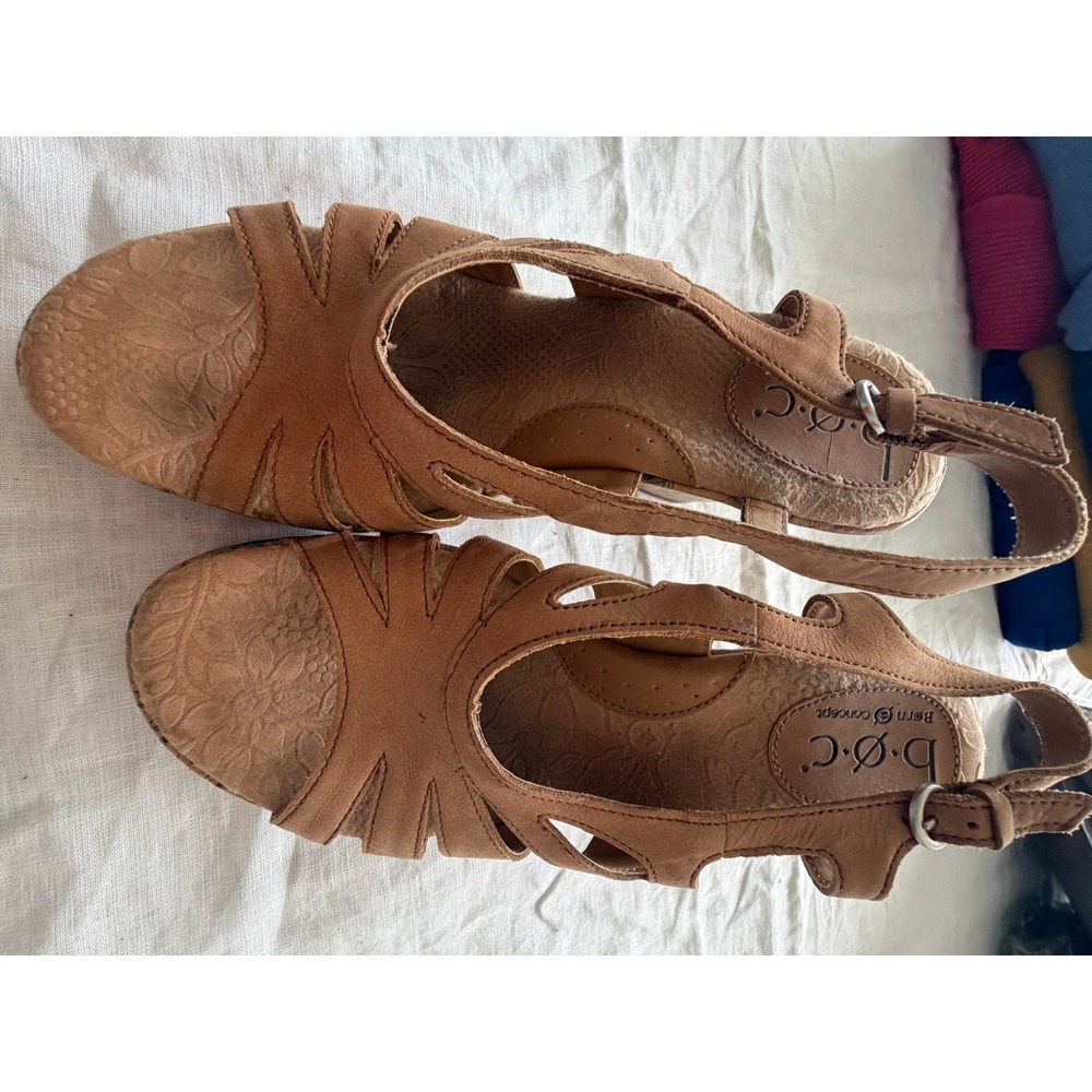 b.o.c. Born Concept Wedge Sandals Womens 8 Tan Floral Cork Platform Boho Good
